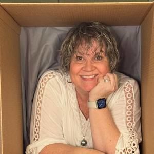 Meet your Posher, Suzanne